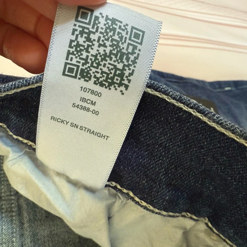 NWT True Religion Jeans Size 36x32 Ricky Flap Relaxed Straight Denim $159